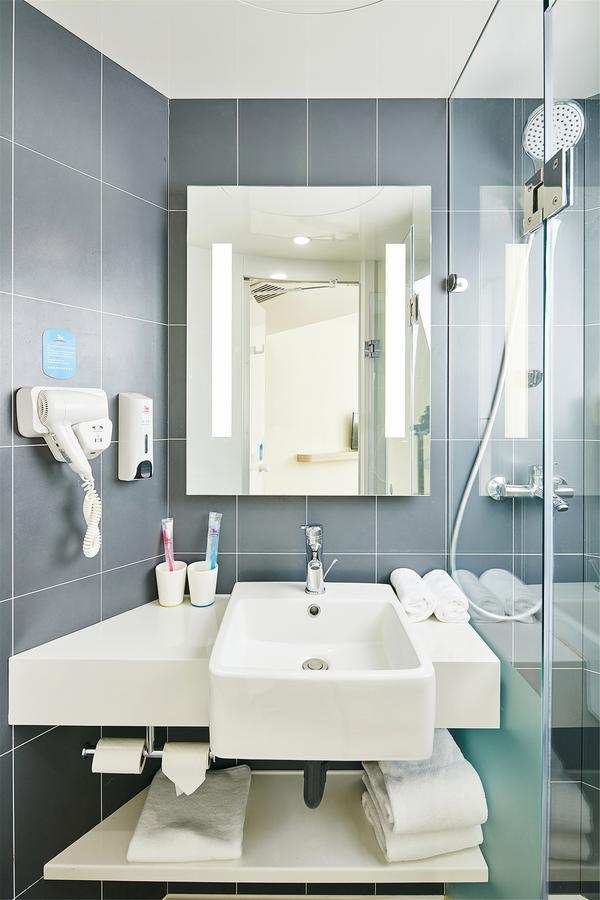 Hanting Hotel Shanghai People'S Square Dagu Road Екстериор снимка